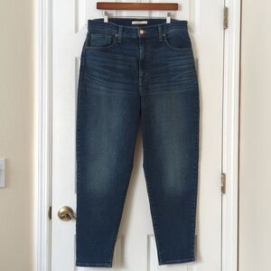 Levi's Classic Dark Wash High Waisted Tapered Leg Mom Jeans Moving Target 33